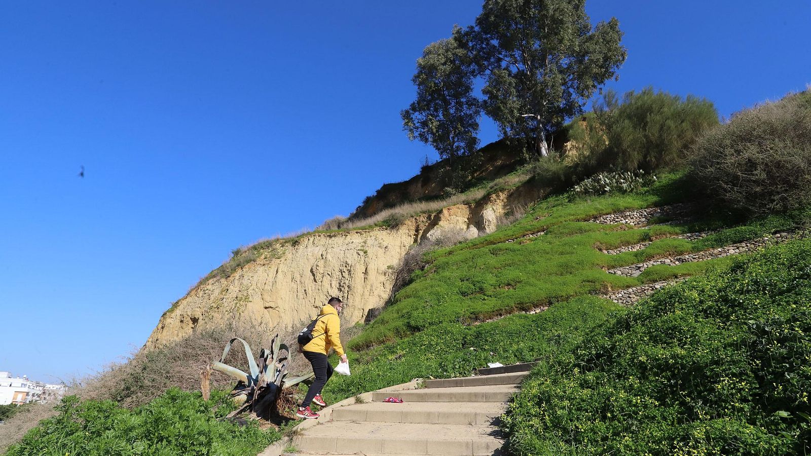 Las laderas del Conquero centran varios proyectos de la Edusi para los próximos meses.