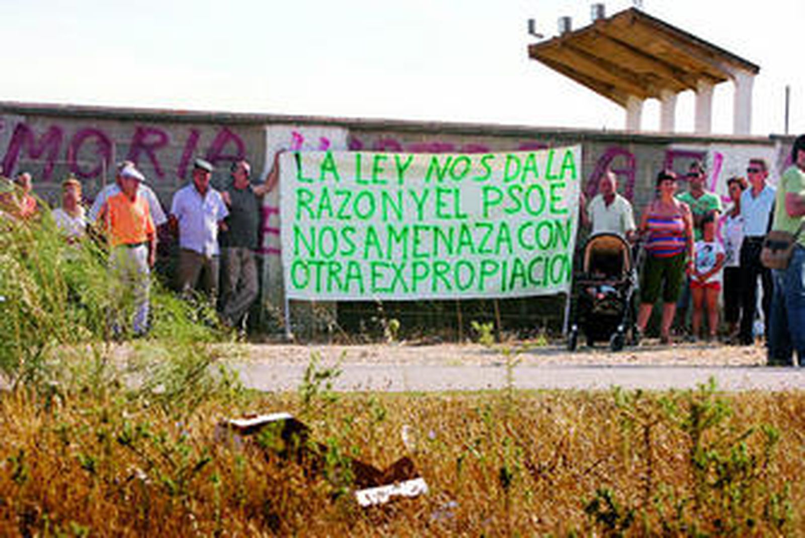 Propietarios que aceptaron su salida de Las Aletas reclaman una nueva expropiación porque la anterior fue "en parte coaccionada".