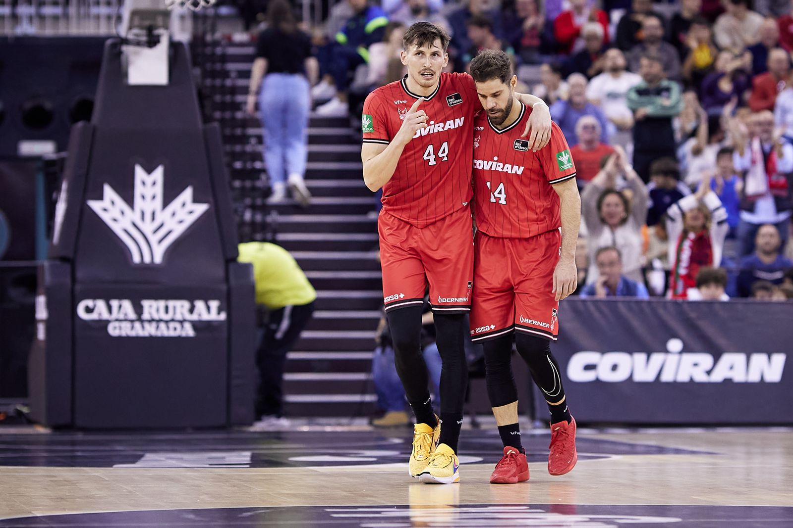 David Kramer junto a Christian Díaz ante Andorra.