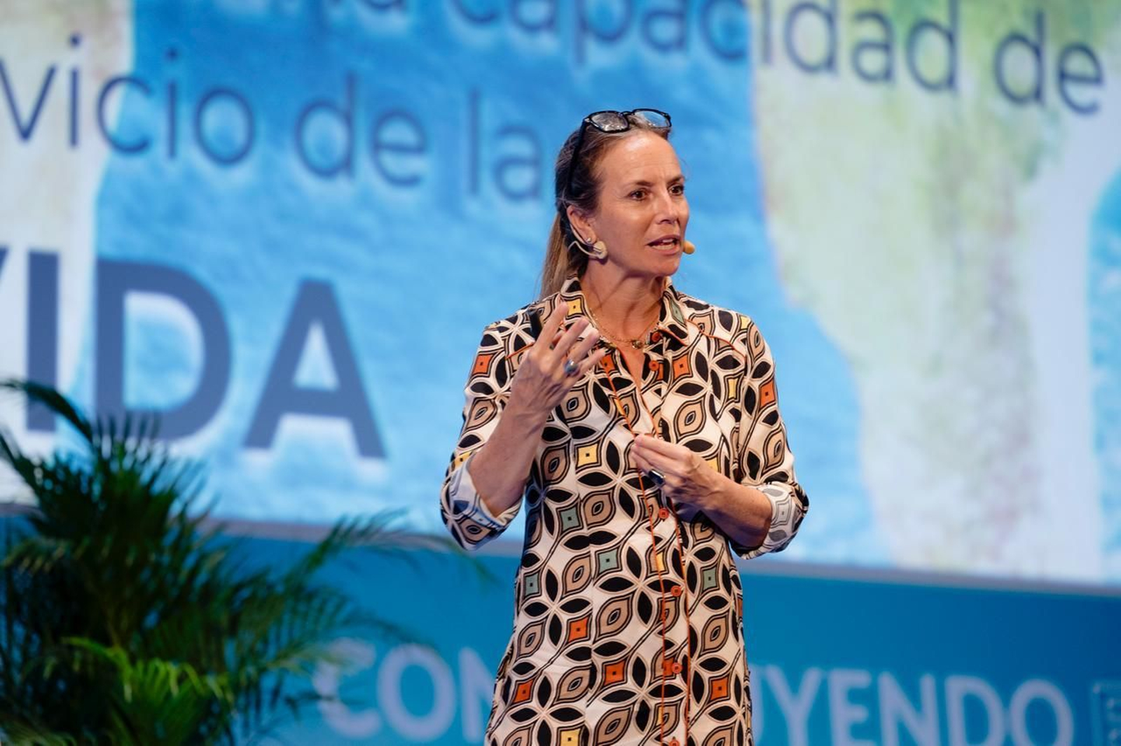 Odile Rodríguez de la Fuente, en la conferencia inaugural del Blue Zone Forum de Cádiz 2025
