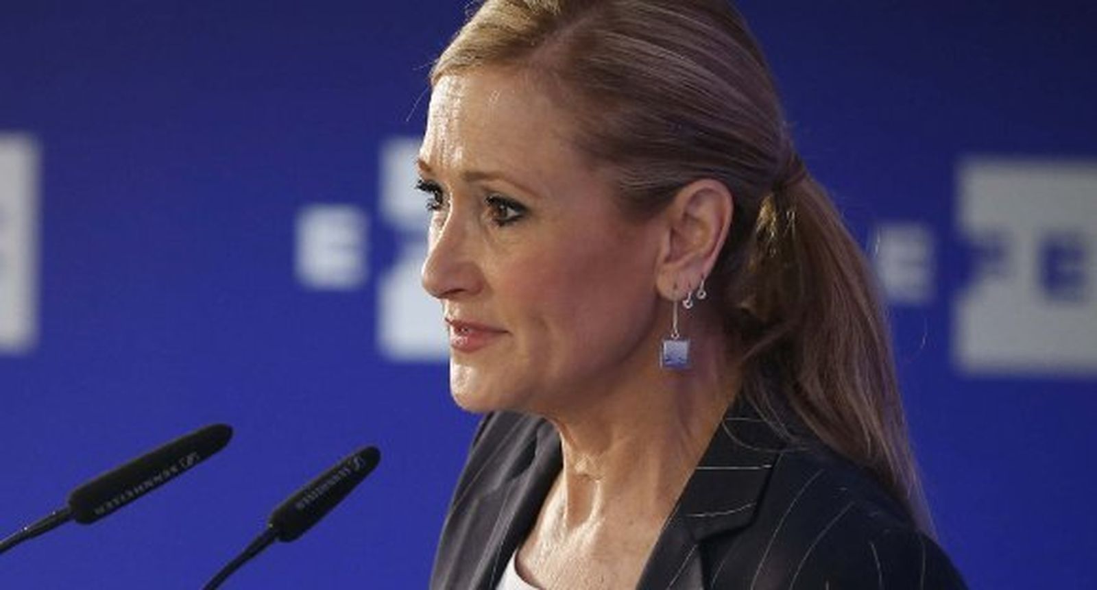 Cifuentes: "En el PP no tenemos manzanas podridas, tenemos melones podridos"