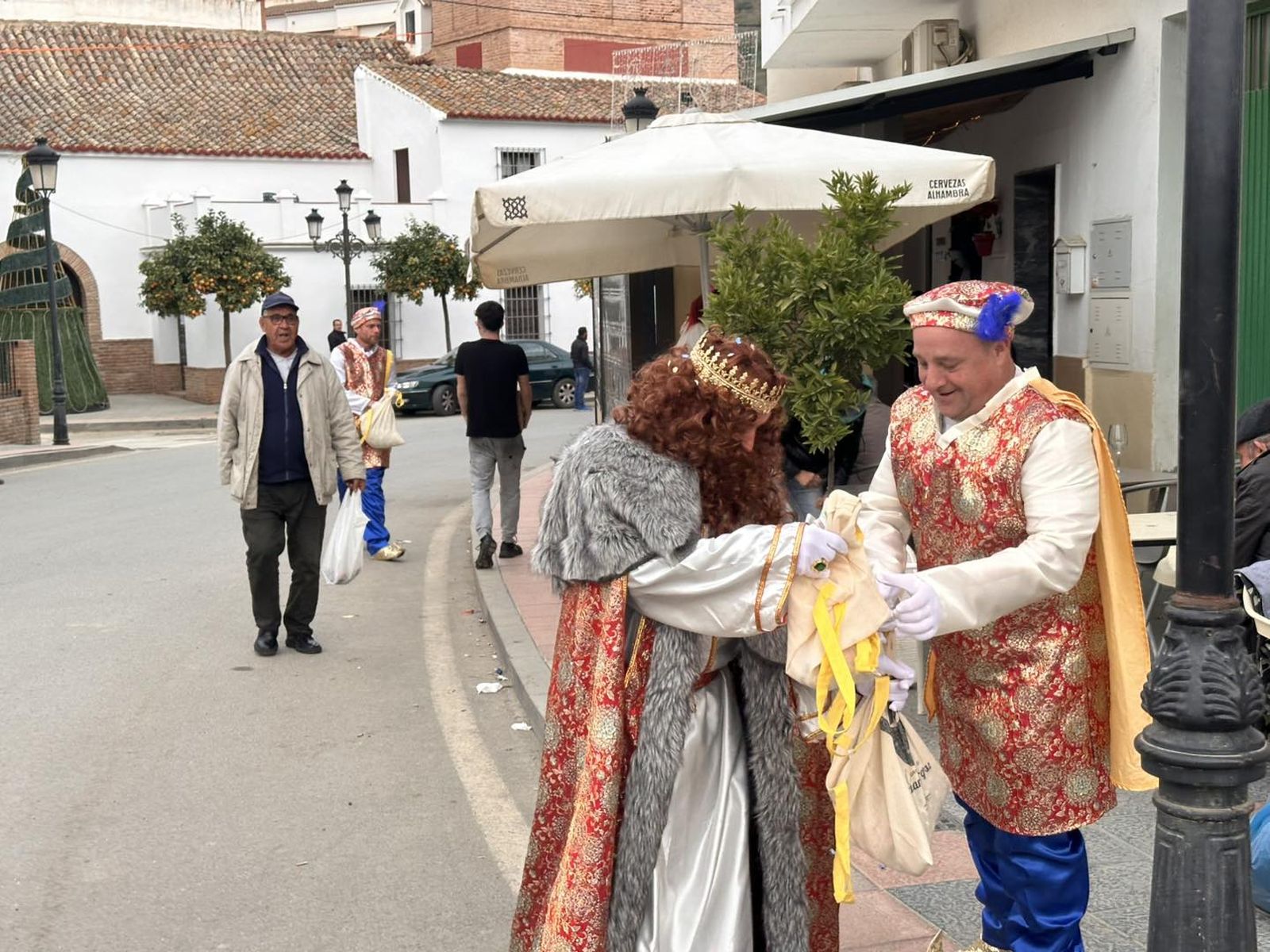 Cabalgata Reyes Magos en Benamargosa.jpg