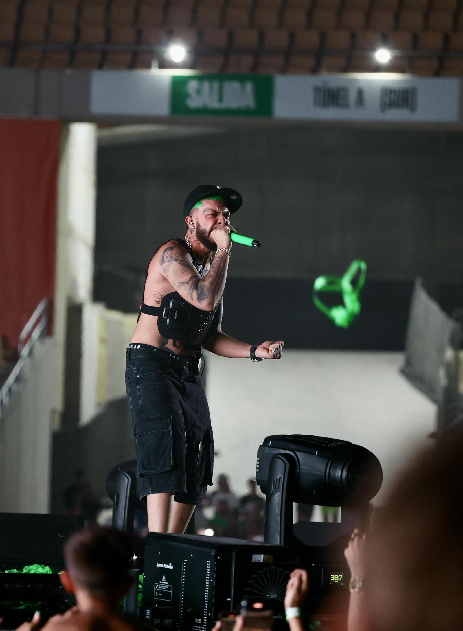 Concierto de JC Reyes en el estadio de la Cartuja de Sevilla