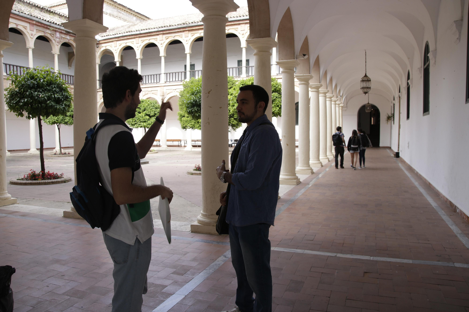 Alumnos de la UCO en la Facultad de Derecho.