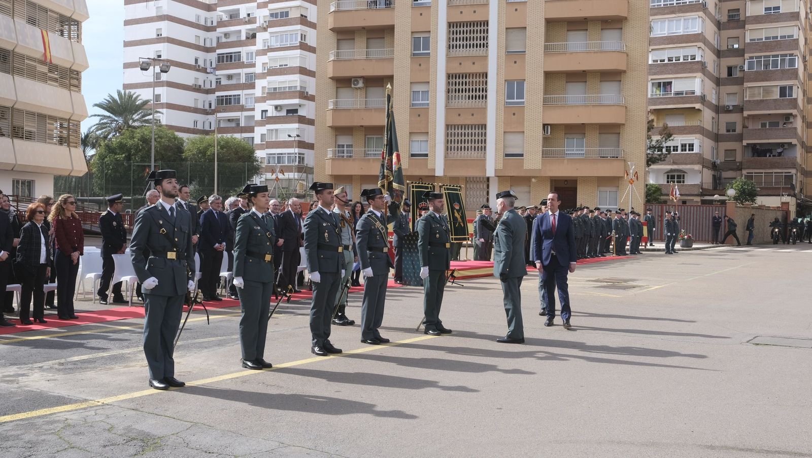 Las imágenes de la toma de posesión del nuevo coronel jefe de la Guardia Civil de Almería