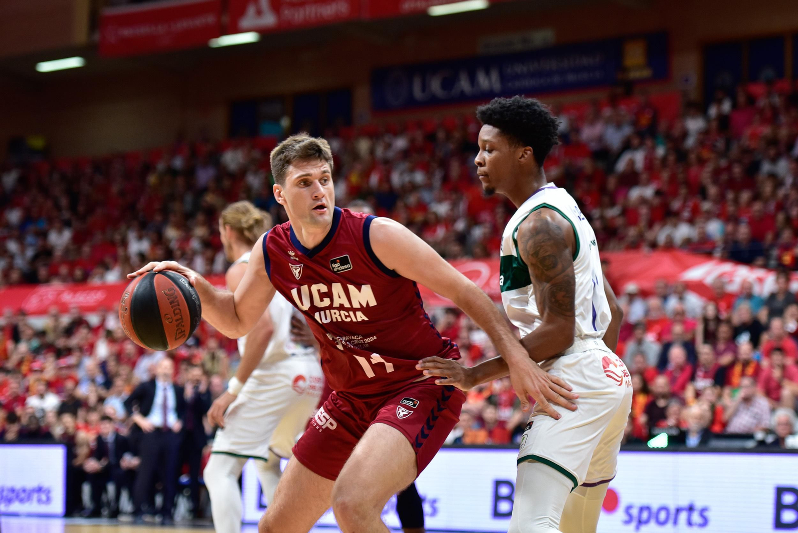 Las fotos del UCAM Murcia - Unicaja, 4º partido de las semifinales de ACB
