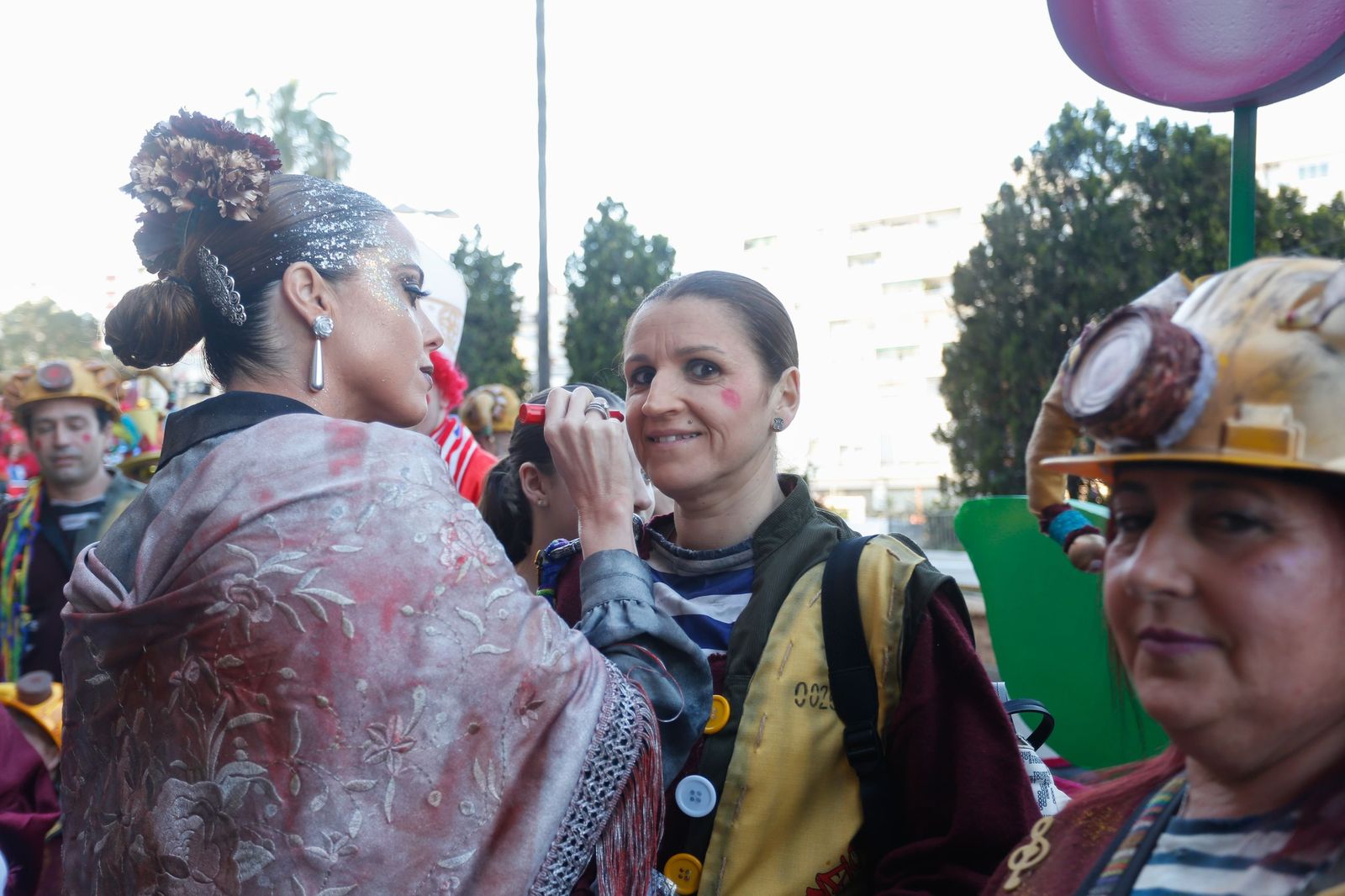 Búscate en las fotos de la cabalgata del Carnaval de Algeciras 2026