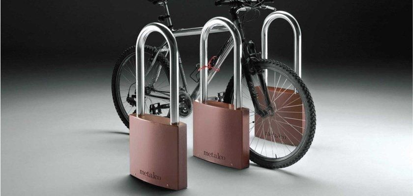 Aparcabicicletas modelo Lucchetto, de Metallo.