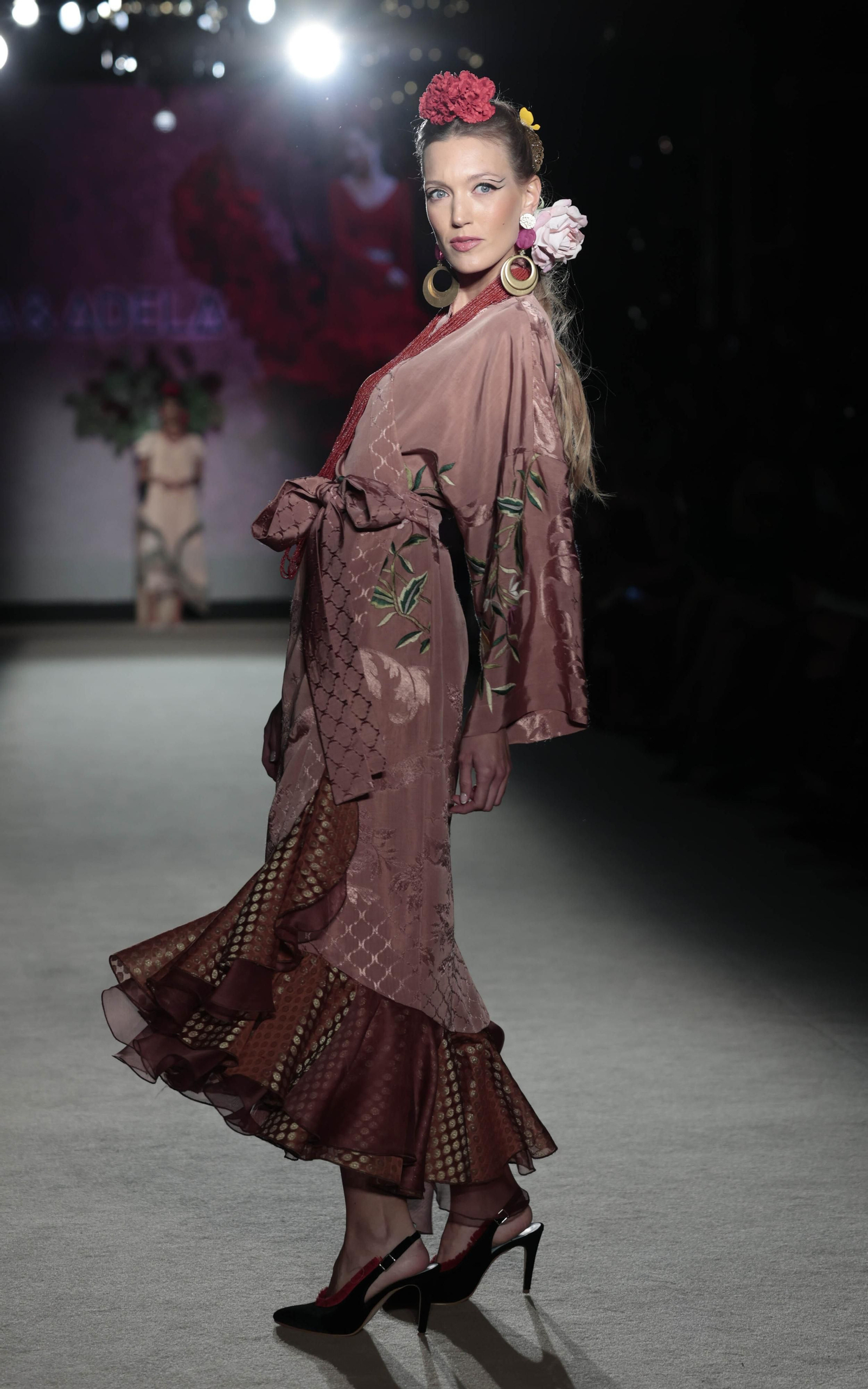 El desfile de Ángela y Adela en We Love flamenco, todas las fotos