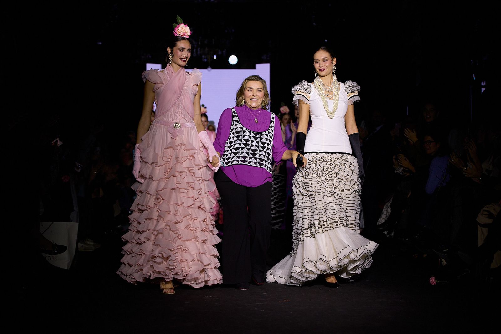 El desfile de flamenca Pol Núñez en We Love Flamenco 2026, todas las fotos