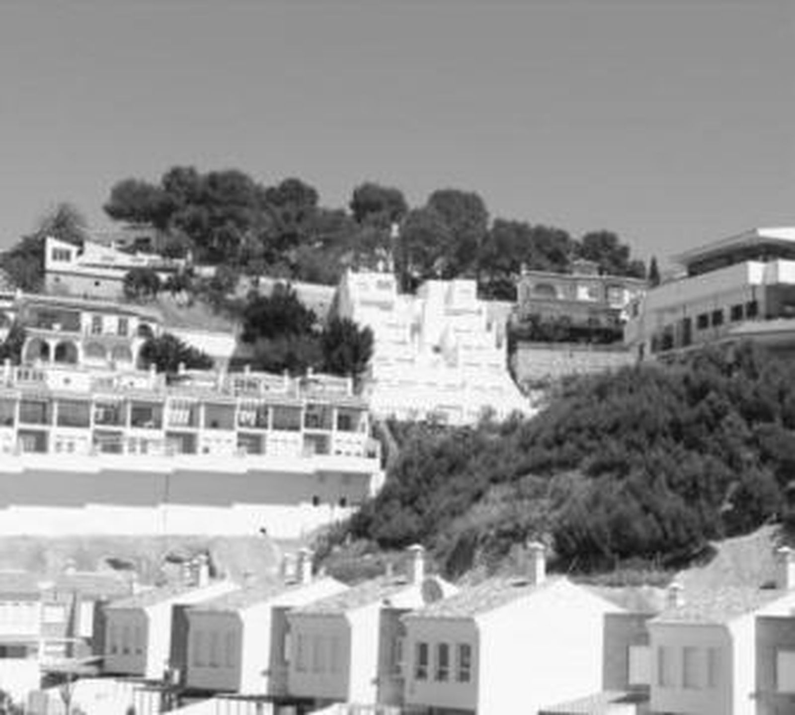 Imagen de la urbanización de Los Pinos donde están las casas ilegales.