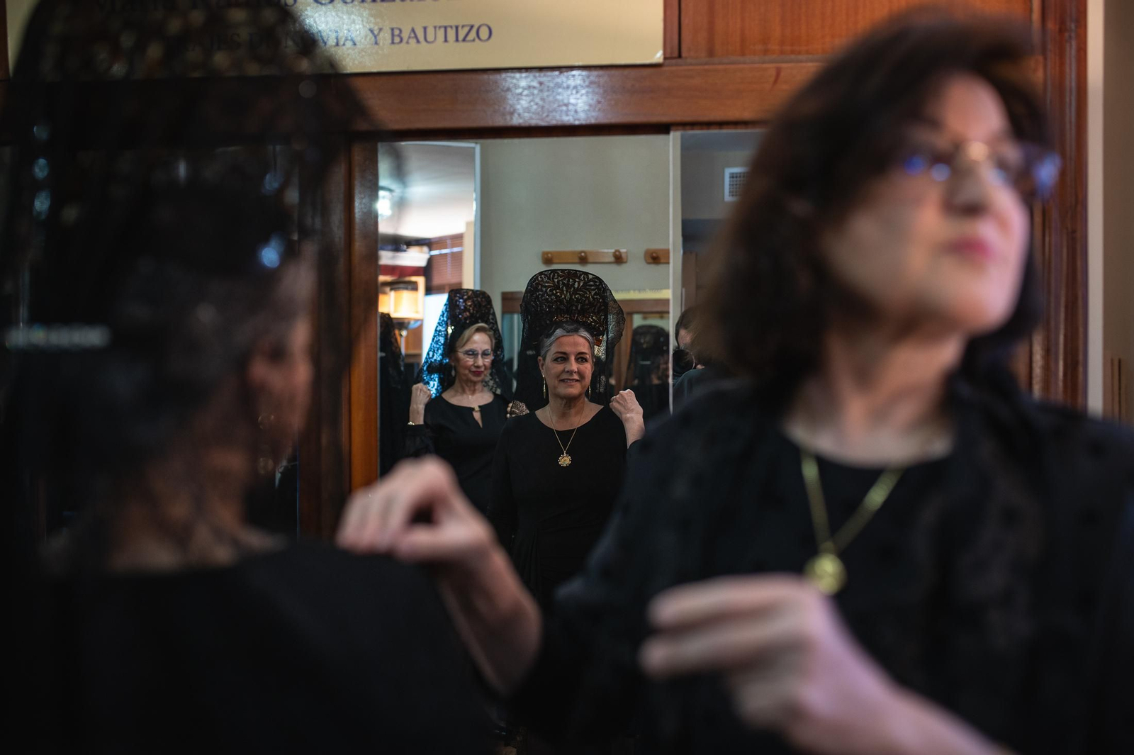 Las imágenes del taller de costura de María Ramos