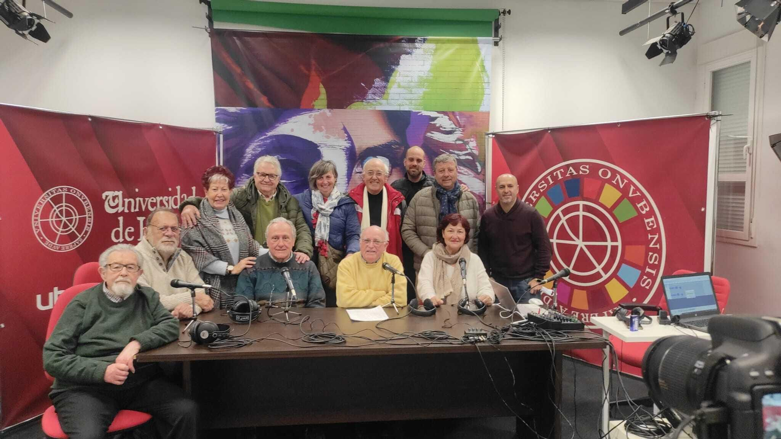 Hacer radio a los 60 en la Universidad de Huelva