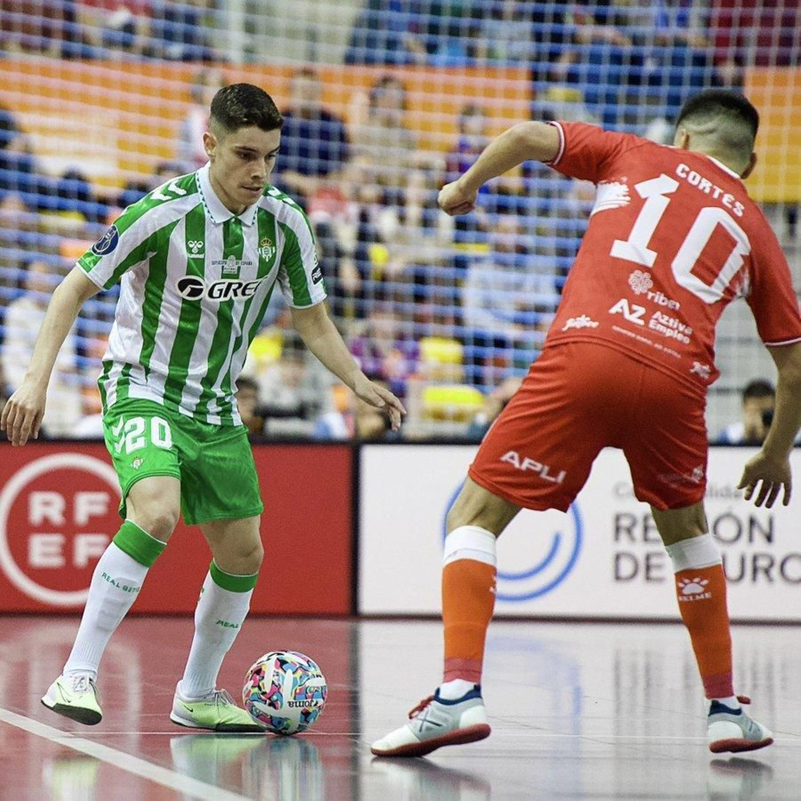 Un homenaje a la corta e intensa trayectoria del Betis Futsal, en imágenes