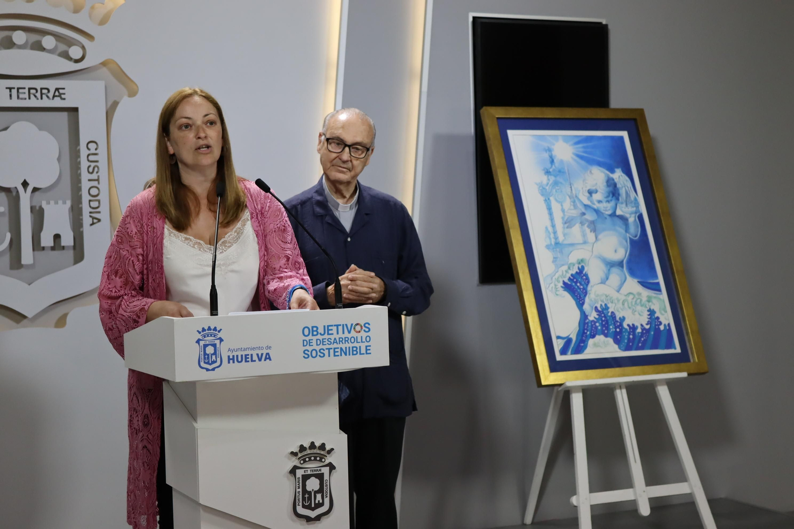 María Teresa Flores y Diego Capado en la presentación del primer concurso de altares y balcones.