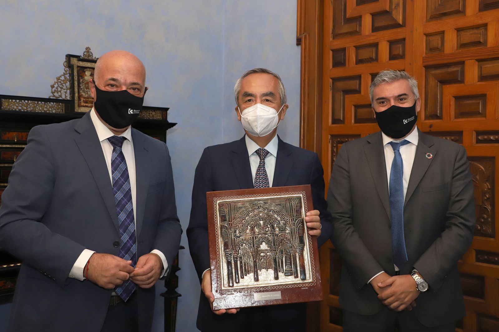 Recibimiento de la Diputación de Córdoba a Kenji Hiramatsu.
