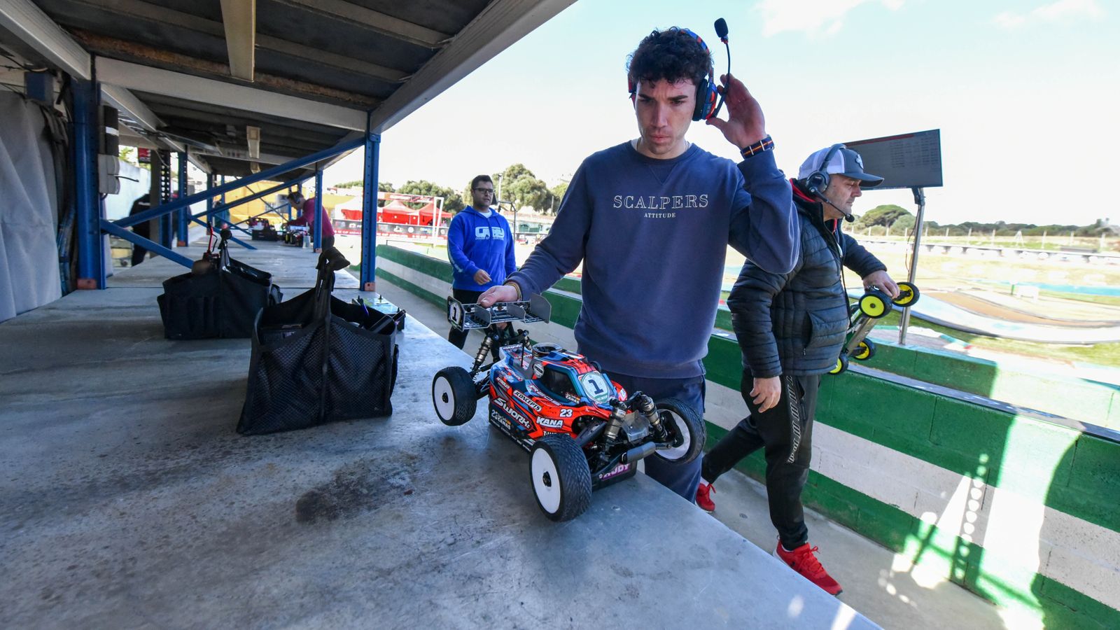Las fotos del Campeonato Andaluz de coches de radio control en el circuito RC 'El Estrecho' en San Roque
