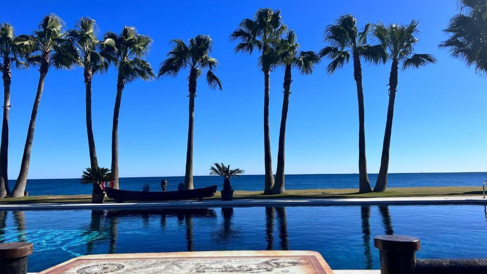 Piscina de B&B Villa María Sotogrande - San Roque Golf - Gibraltar.