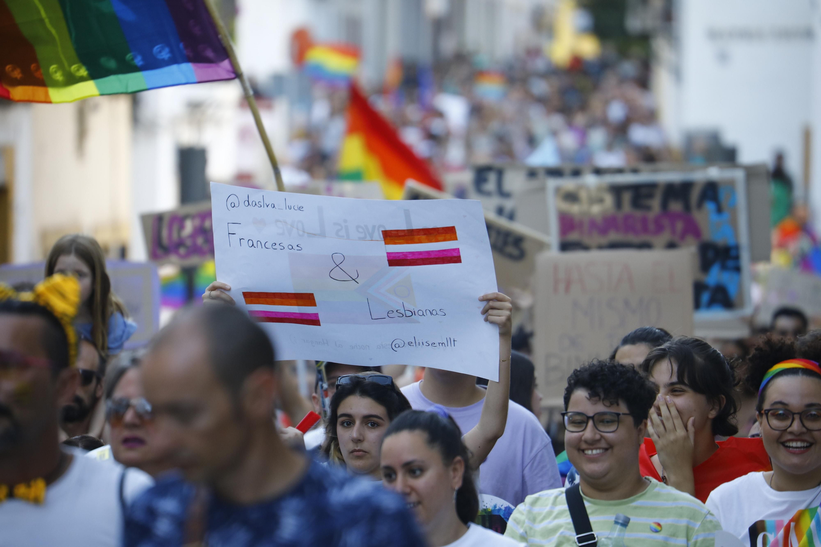 La marcha del Orgullo LGTBIQ+ de Córdoba, en imágenes