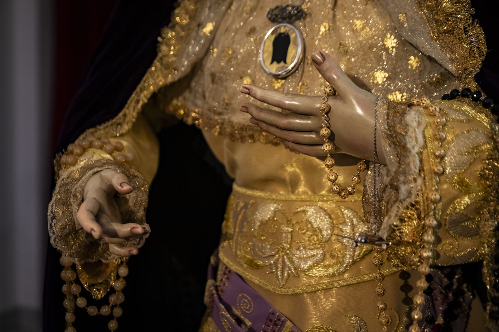 Las imágenes de los besapiés y besamanos del Segundo Domingo de Cuaresma en Jerez