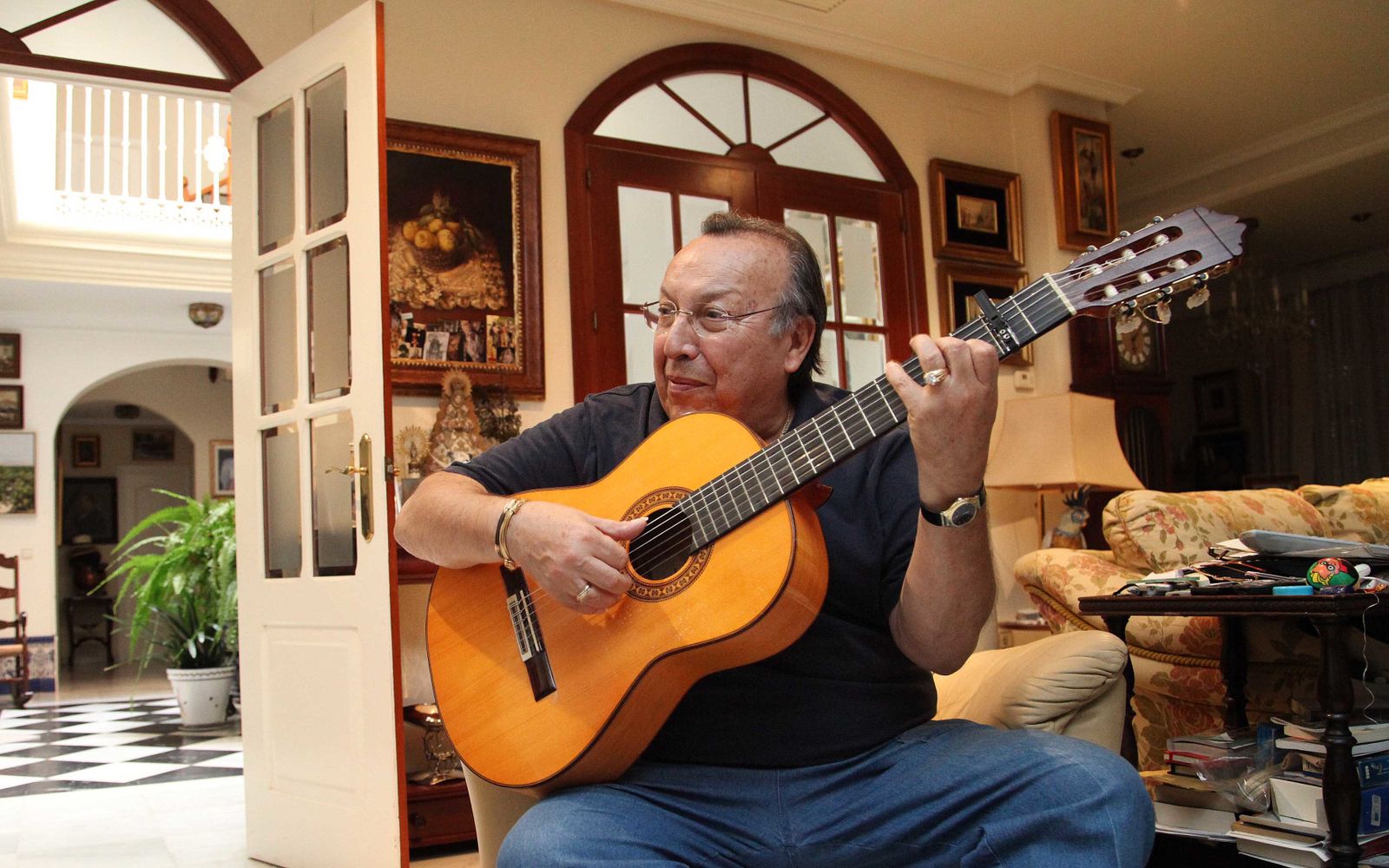 El guitarrista Paco Cepero estará hoy en el Villamarta
