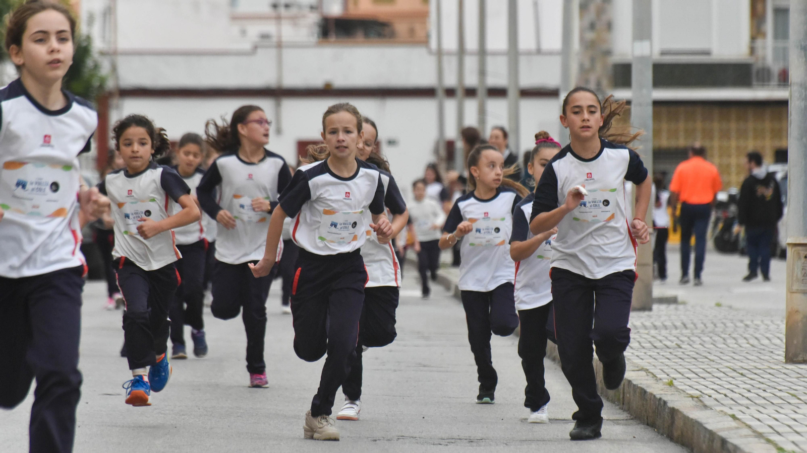 Fotos de la carrera contra la leucemia del Colegio Salesianos de La Línea