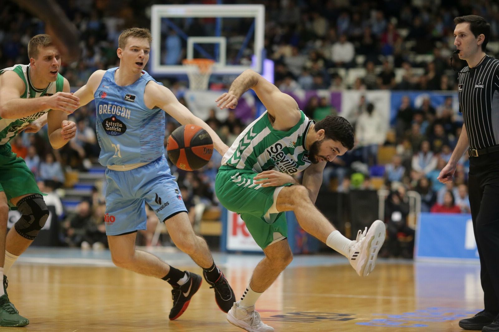 Las fotos del triunfo del Betis Baloncesto sobre el Breogán
