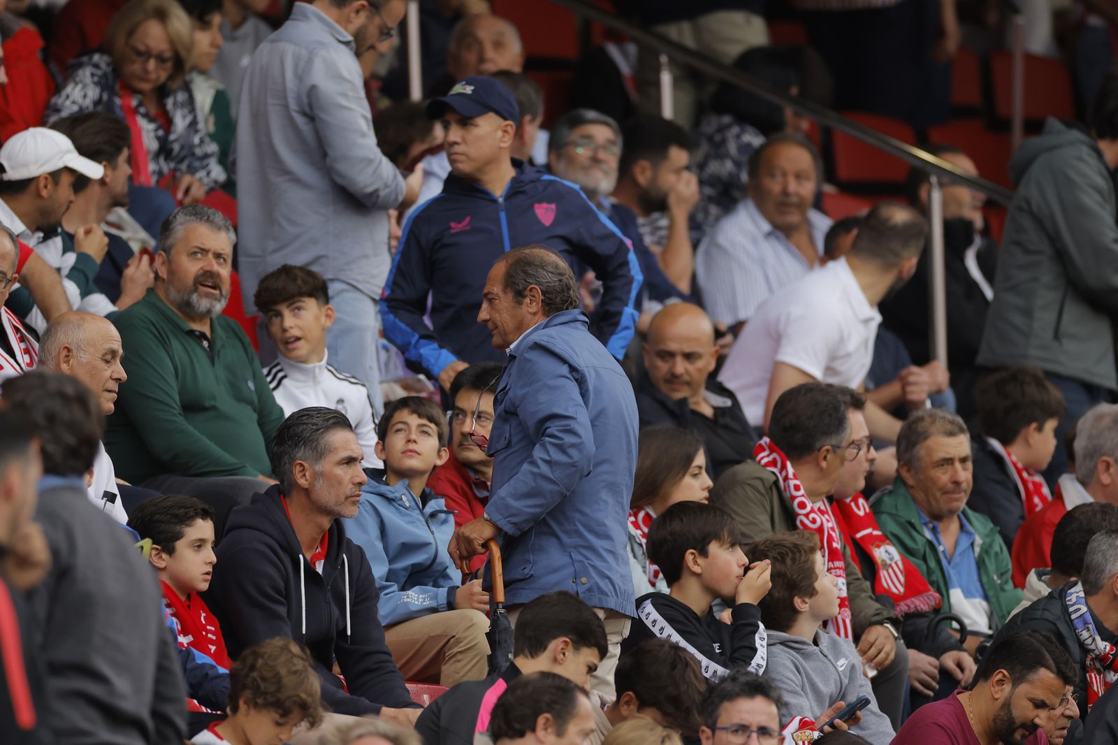 Búscate en las fotos del Sevilla-Madrid