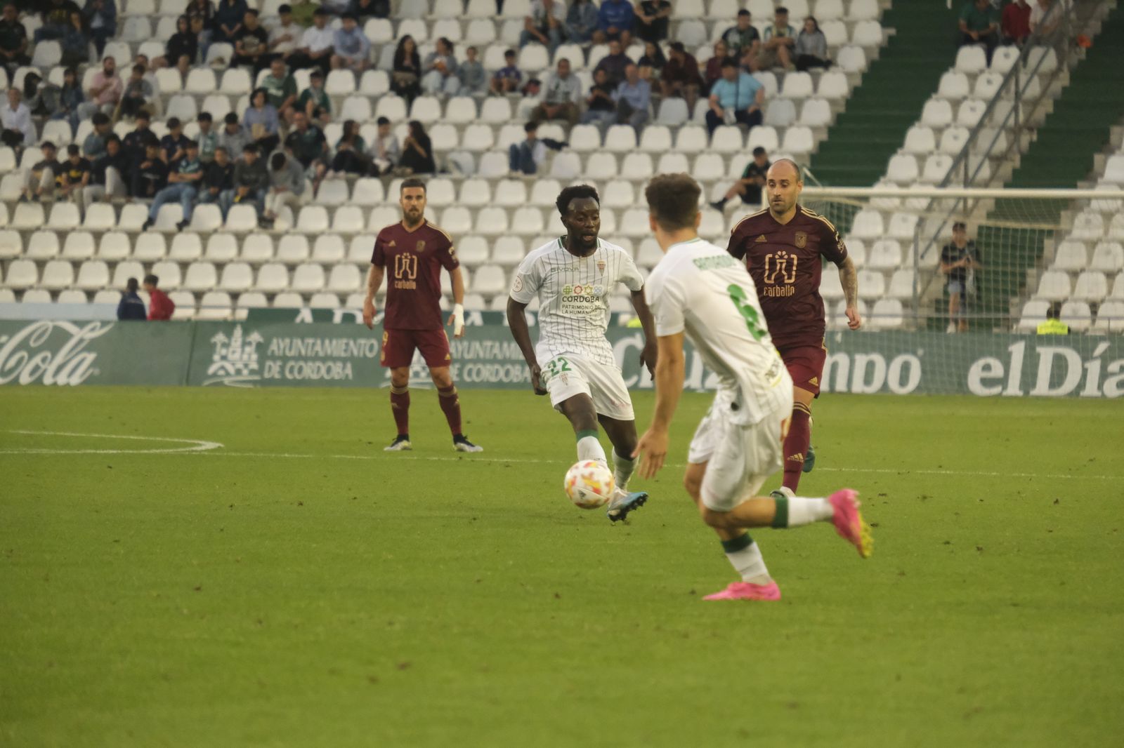 Las mejores fotos del ambiente en El Arcángel en el Córdoba CF - Badajoz