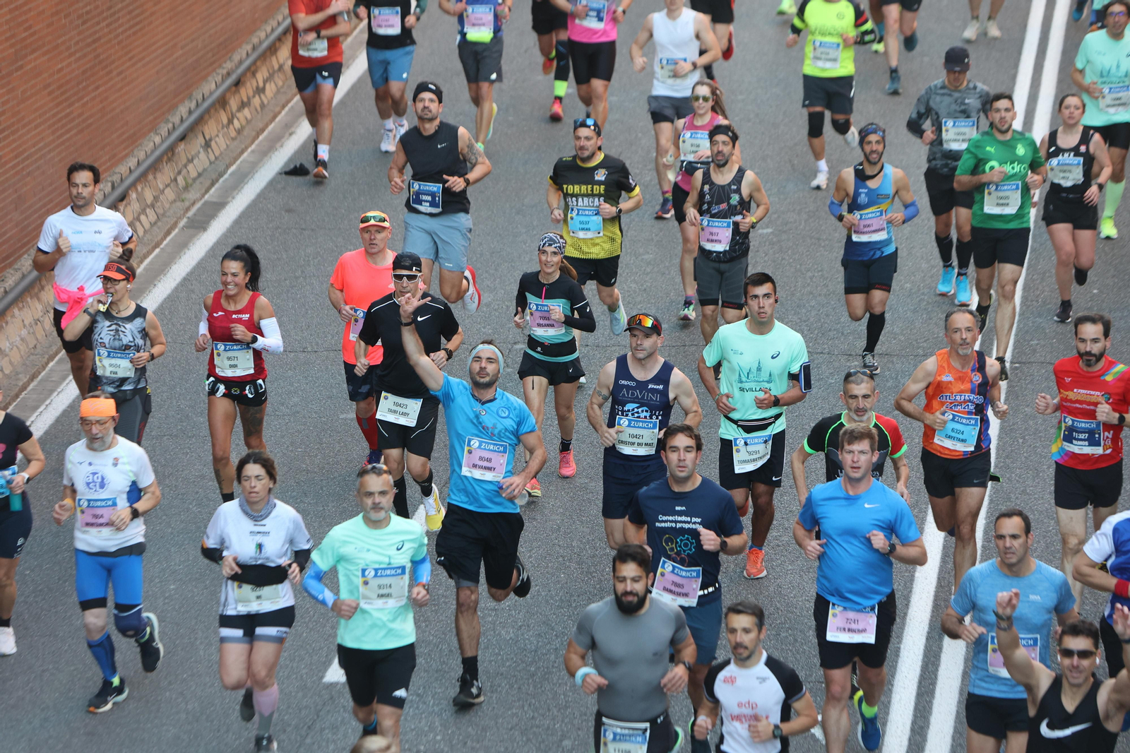 Búscate en la Zurich maratón de Sevilla
