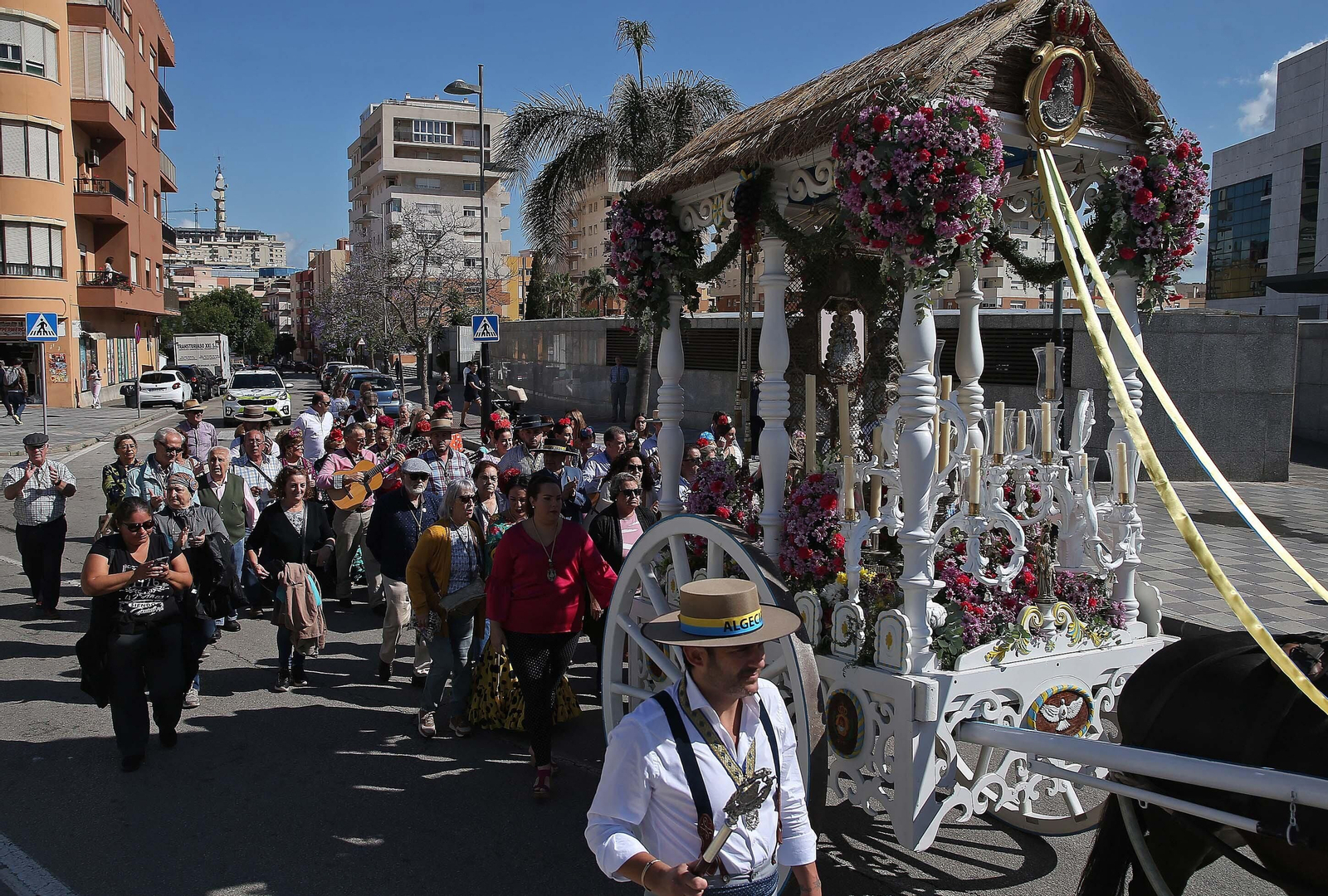 El comienzo de la peregrinación de la Hermandad del Rocío de Algeciras, en imágenes