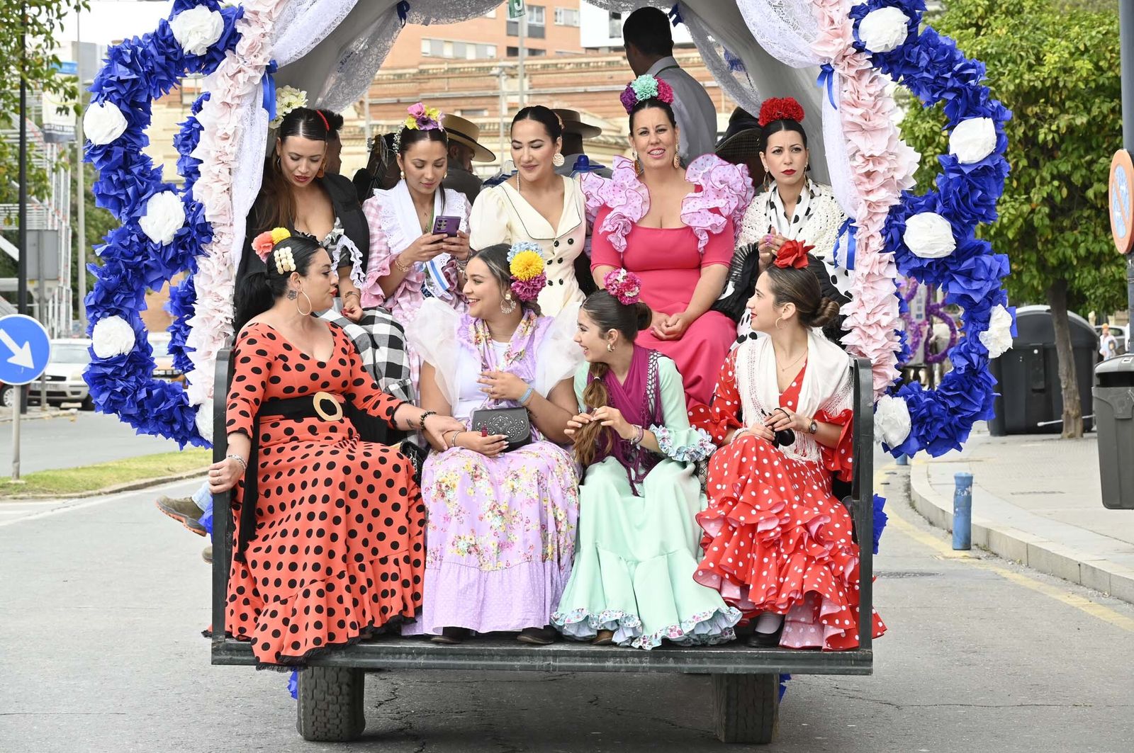 Imágenes de los carros de la Hermandad del Rocío de Huelva