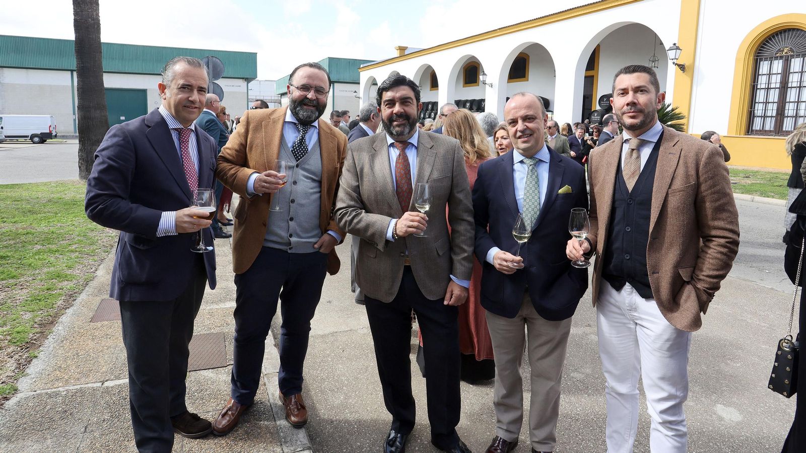 II Almuerzo Solidario de la Guardia Romana de la Hermandad del Transporte en Jerez