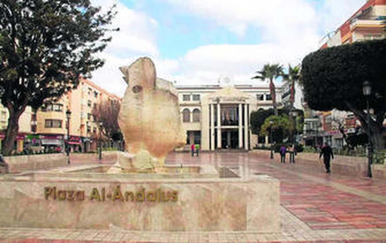 El Ayuntamiento de Rincón de la Victoria.