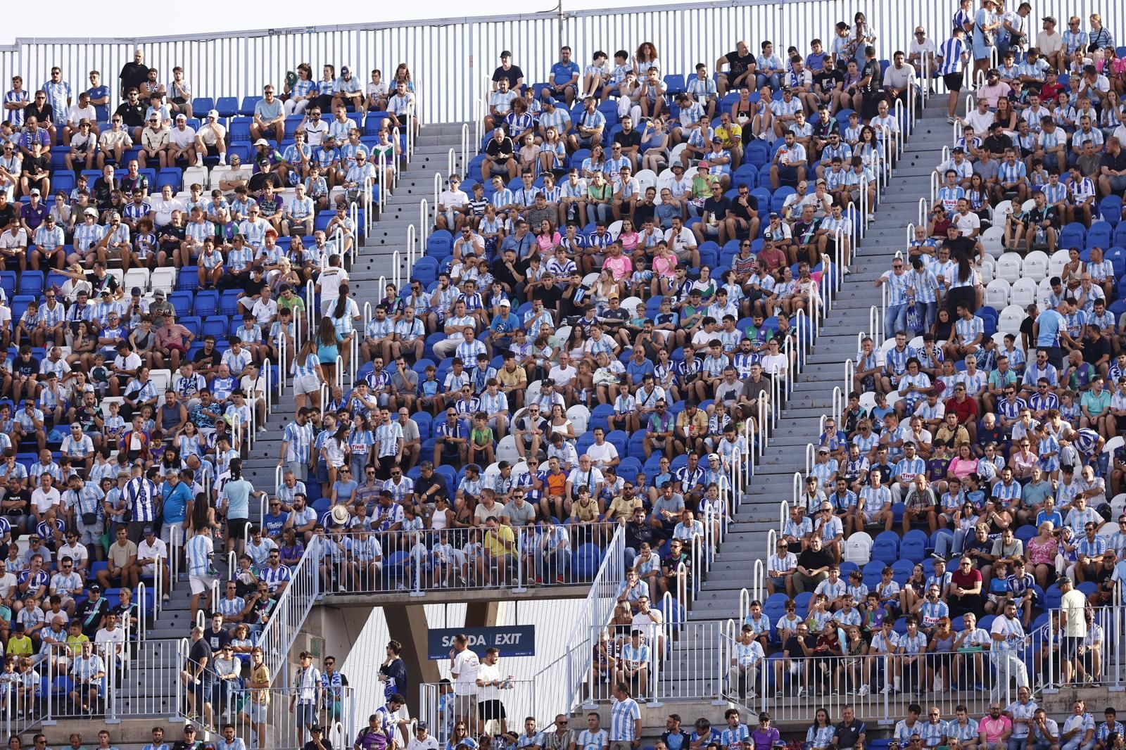 Búscate en las gradas de La Rosaleda durante el Málaga CF-Cádiz