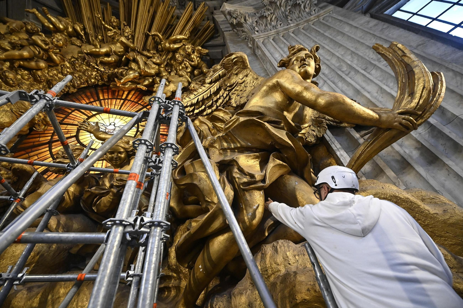 Restauración del Baldaquino de Bernini en el Vaticano