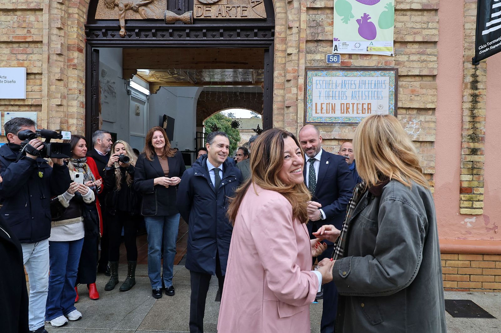 Fotografías de la colocación de la primera piedra de las obras de ampliación y reforma de la Escuela de Arte y Superior de Diseño León Ortega de Huelva