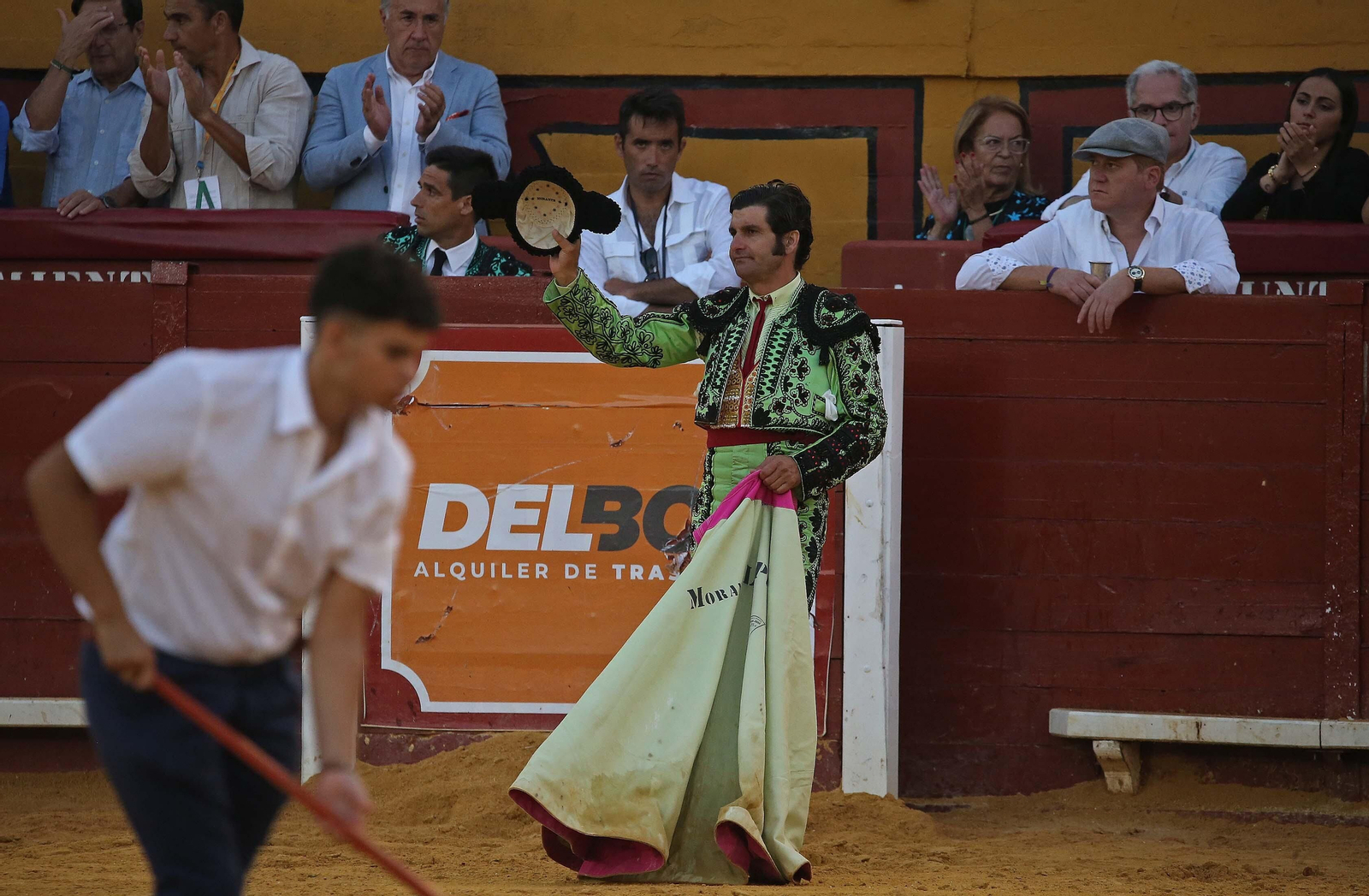 Fotos de la corrida del viernes de la Feria Taurina de Algeciras 2023: Morante de la Puebla, Emilio de Justo y David Galván