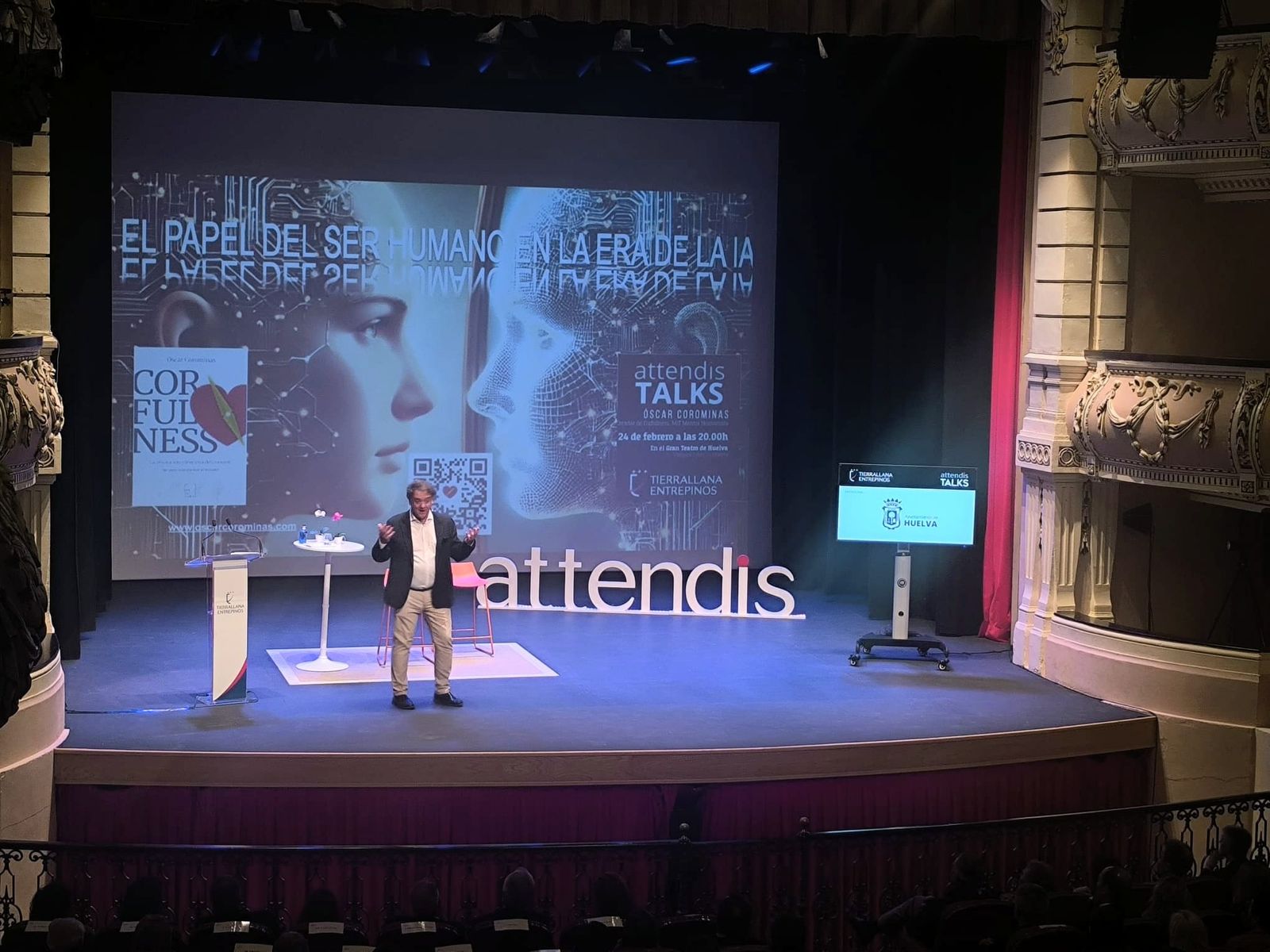 El humanista, abogado y conferenciante internacional Óscar Corominas.