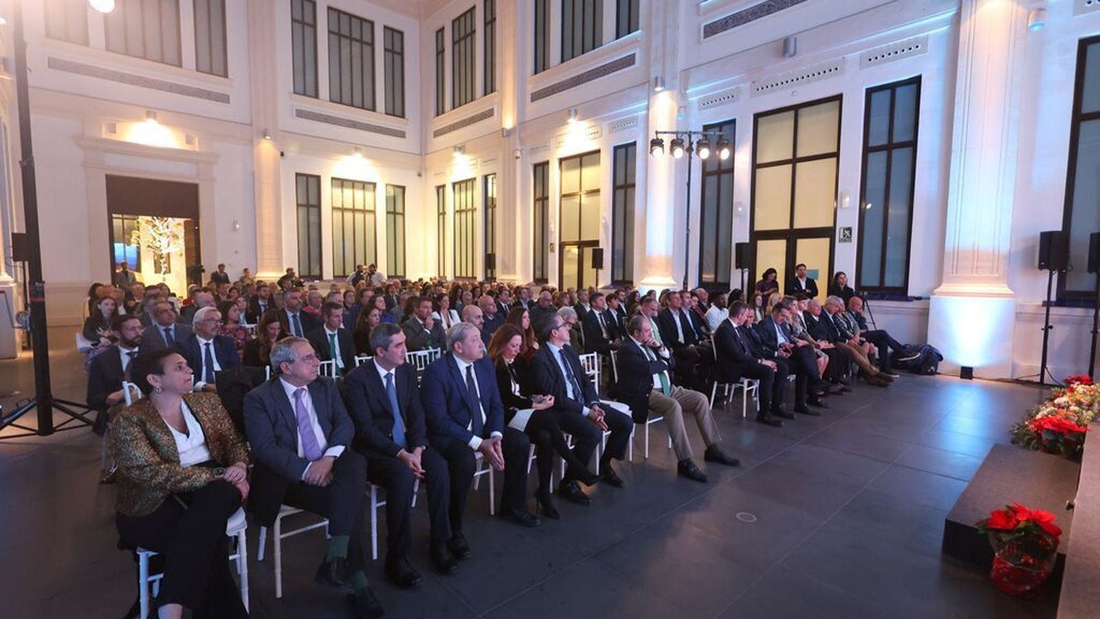 Público asistente al acto en el Museo del Automóvil y la Monda.