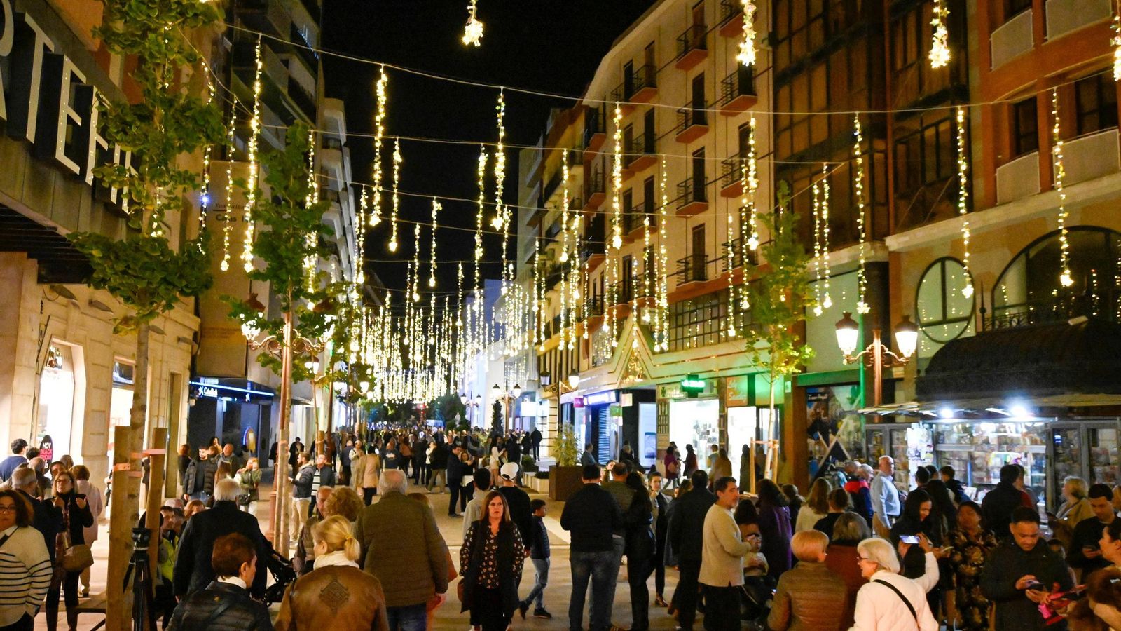 Iluminación en el centro de Huelva