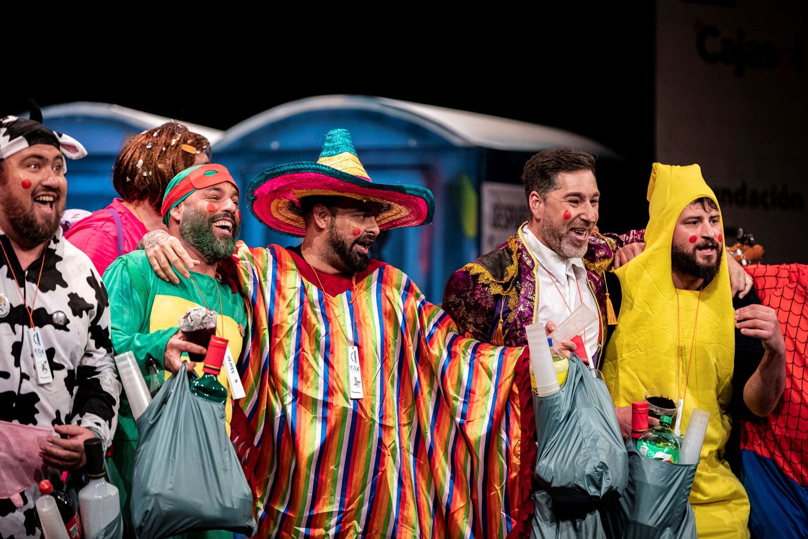 La chirigota 'Los inhumanos', crítica con el diseño del orden de semifinales.