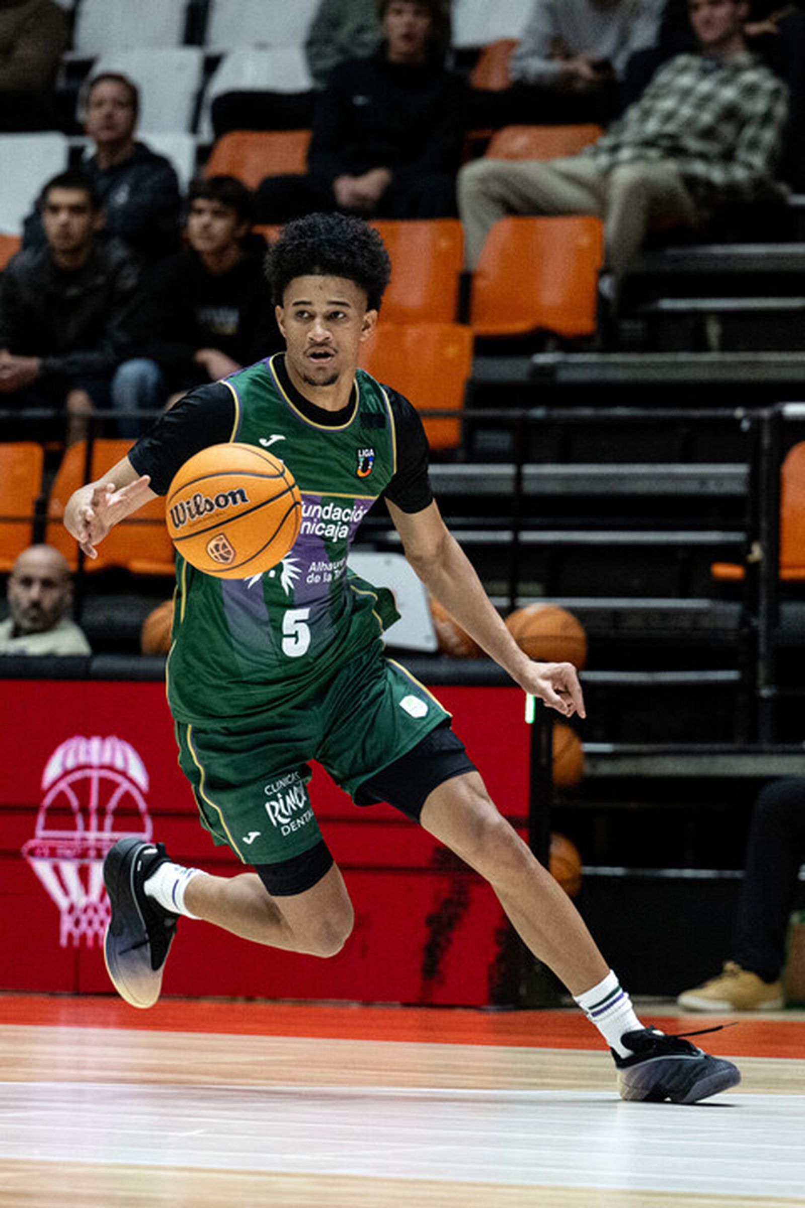 Liga U22: El Unicaja se quedó a un paso en Valencia (78-75)