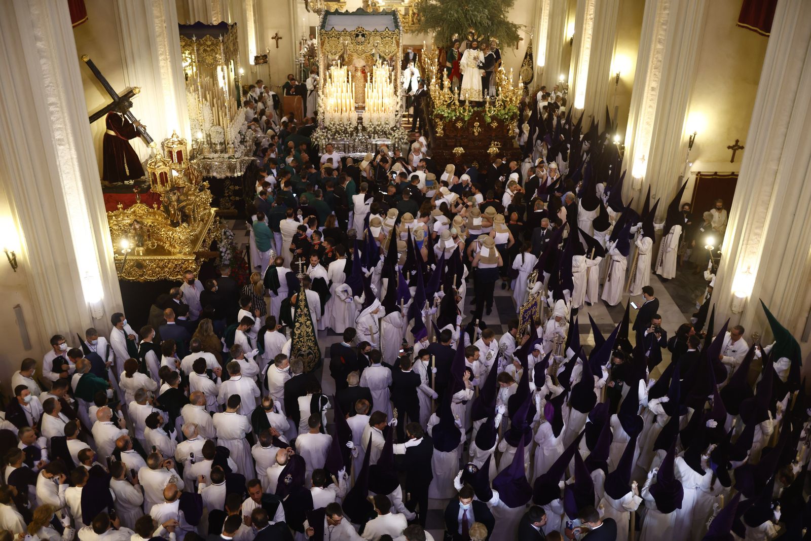 Fotos de La Redención el Lunes Santo en la Semana Santa de Sevilla
