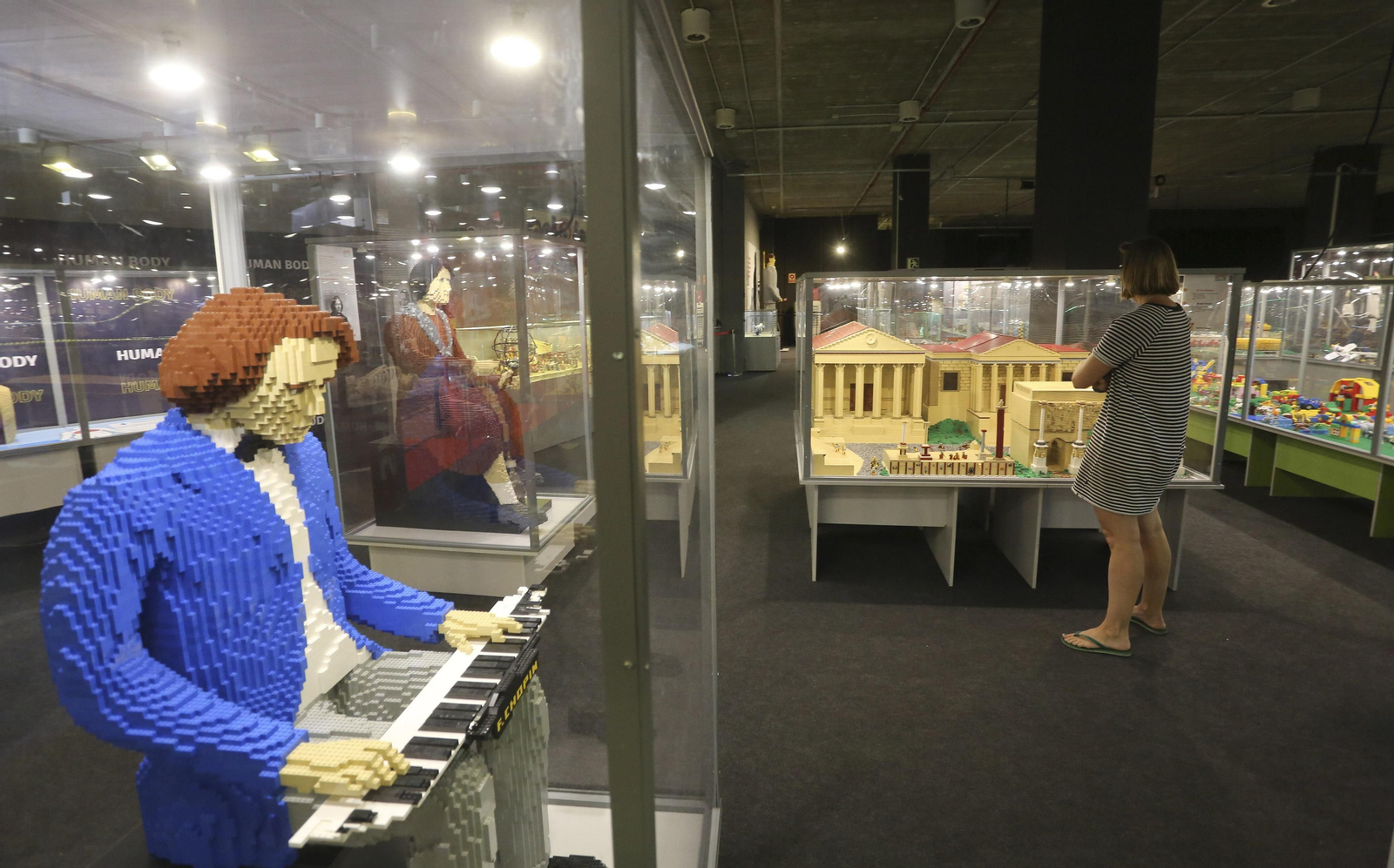 Las fotos de la exposición de Lego en el Muelle Uno de Málaga