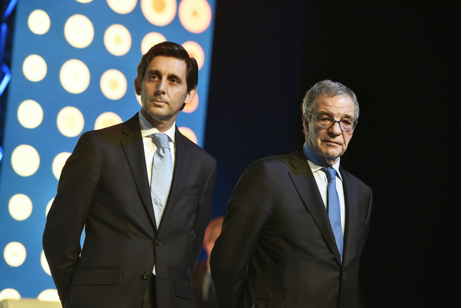 José María Álvarez-Pallete  y César Alierta, en una imagen tomada en 2016.