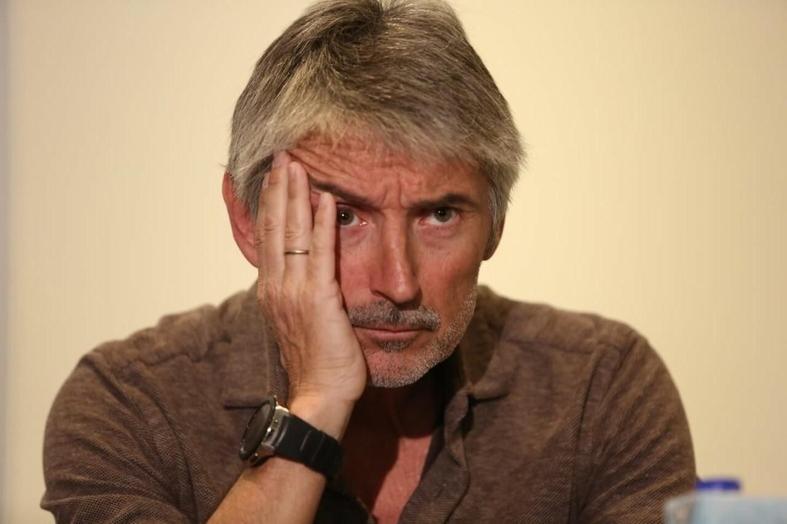 Las fotos de la rueda de prensa de Víctor