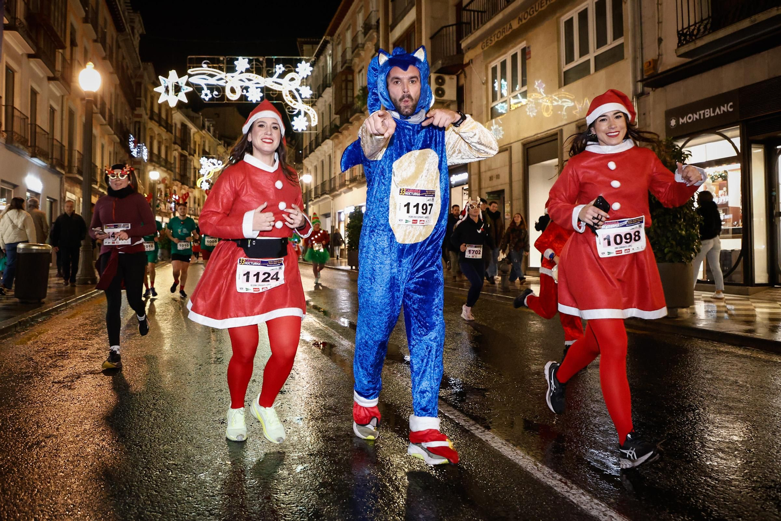 Búscate en la Carrera Nocturna de Disfraces de Granada
