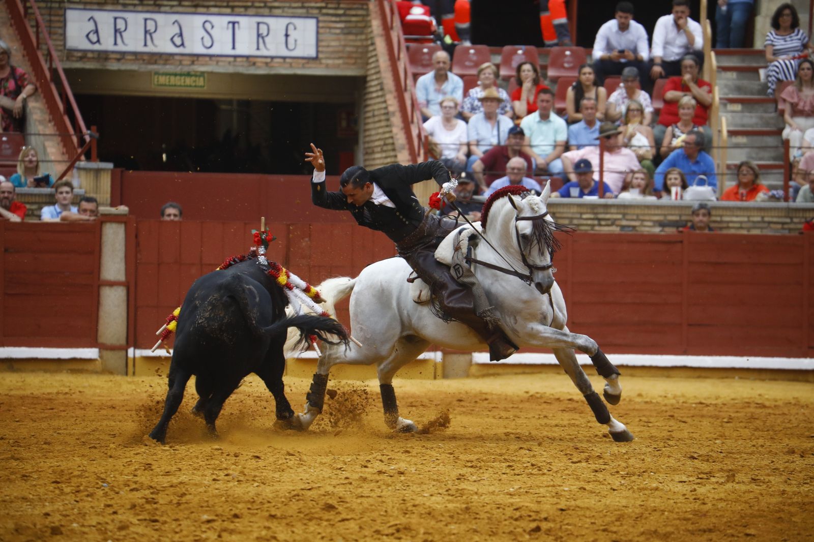 La corrida mixta de Diego Ventura, Morante de la Puebla y Pablo Aguado en Córdoba, en imágenes