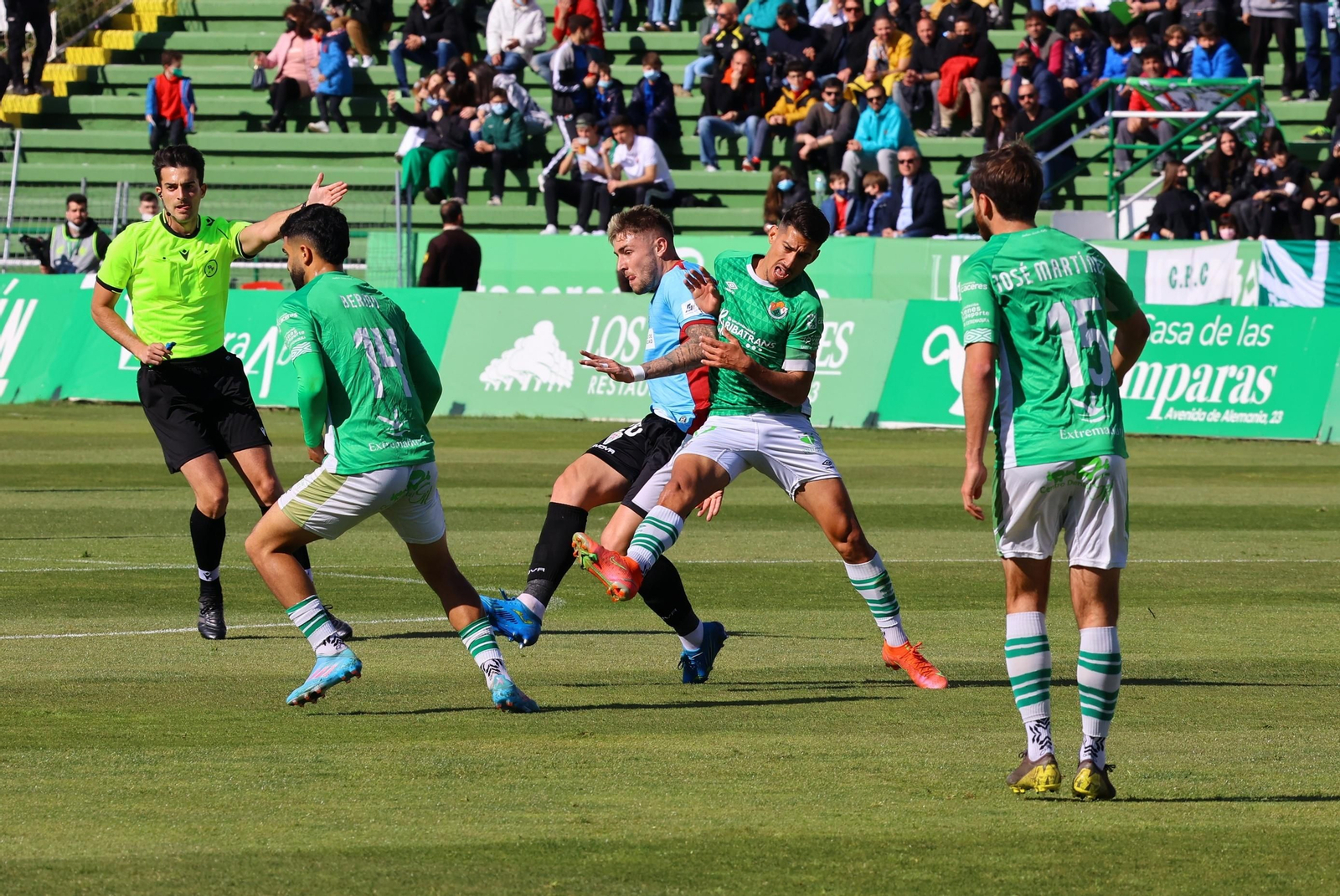 Las imágenes del empate del Córdoba CF en su visita al Cacereño